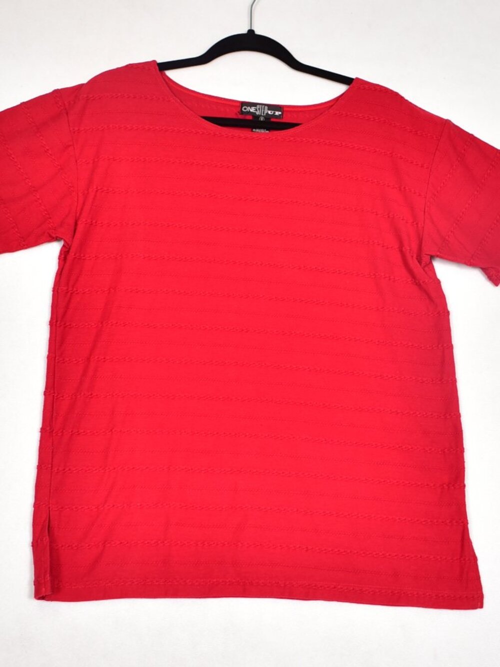 One STEP Up Red Top Size Small